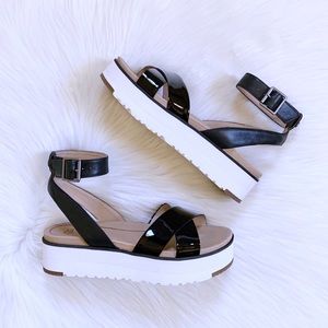 ugg tipton platform sandal